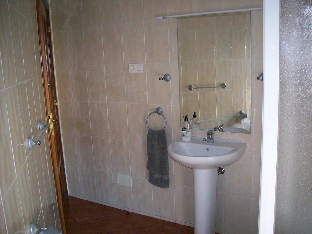 Hostal Cerecedo Leão Exterior foto